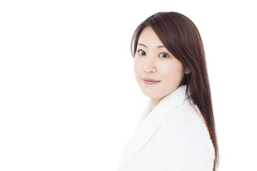 バスローブを着た女性