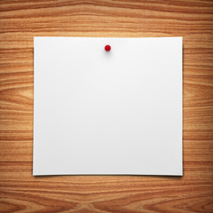 Note paper on wood background