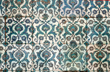 Ancient decorative wall tiles in  the Topkapi Palace.