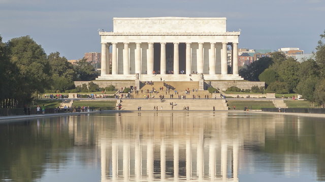 Timelapse of Tourists visiting Washington Lincoln Memorial