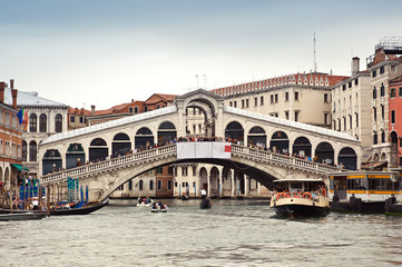 Fototapeta na wymiar Rialto Brücke, Venedig, Italien