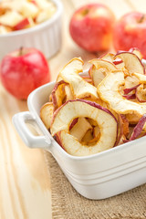 Dry apples