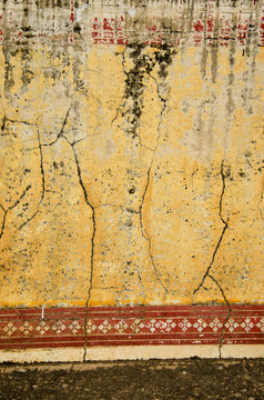 historical cracked wall background