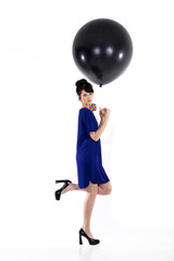 Junge Frau mit Ballon und Lutscher Porträt