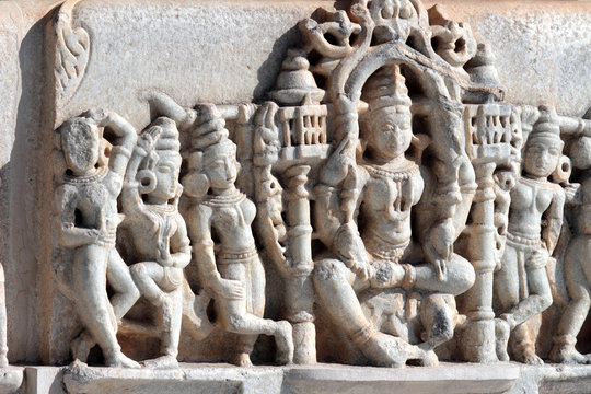 hinduism ranakpur temple fragment