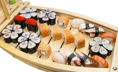 Роллы и суши от шеф-повара