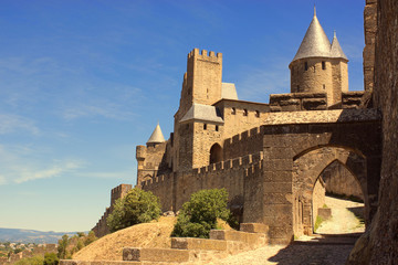 Fototapeta na wymiar Murem miasto twierdza Carcassonne w południowej Francji