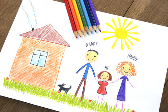 kids drawing happy family near their house