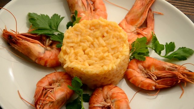 Risotto ai gamberoni 새우와 리소 토