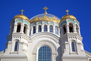 Fototapeta na wymiar Naval Katedra Św. Kronsztad, Rosja