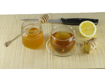 tea with lemon and honey
