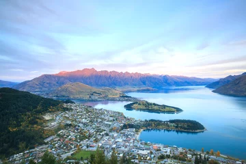 Gordijnen Queenstown Nieuw-Zeeland Zonsondergang © vichie81