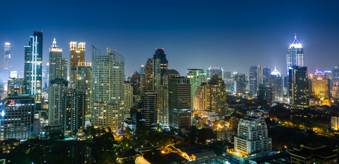 Naklejka premium Wgląd nocy miasta Bangkok