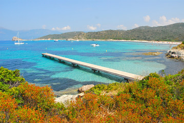 ponton de la plage du Lotu , les Agriates, baie de Saint Florent
