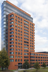 Fototapeta premium Wohn- und Geschäftshaus in Düsseldorf, Deutschland