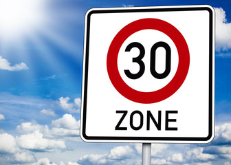 Schild mit Tempo 30 Zone