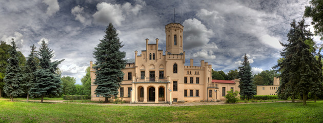 Old palace in Kazmierz in Greater Poland, Poland © Radoslaw Maciejewski