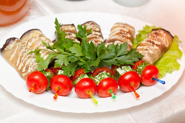 Snack with tomatoes and fennel.