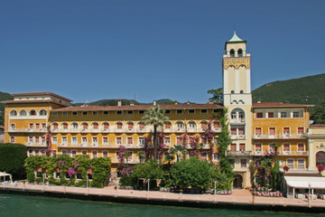 Gardone Riviera, Lago di Garda