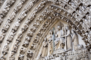 Obraz premium Le portail du Jugement Dernier de Notre-Dame de Paris - France
