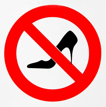 Chaussures &agrave; talon interdites