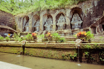 Fototapeta na wymiar Góra Bausastra świątynia na Bali