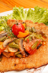 Schnitzel with vegetables