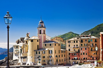 Fototapeta na wymiar Camogli - obrazowym miasteczko w Liguria wybrzeża Itlay