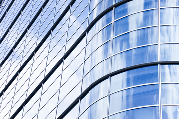Fototapeta na wymiar Szklana fasada z wieżowca we Frankfurcie - Bank
