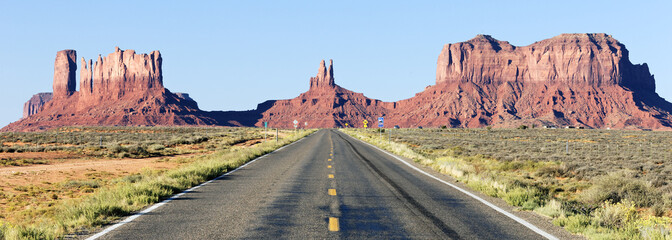 panoramic view of  road to Monument Valley