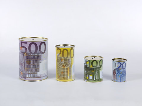 Huchas de ahorro.