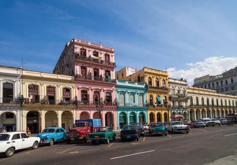 Zelfklevend Fotobehang Karibik Kuba Havanna Gebäude an der Hauptstrasse © mabofoto@icloud.com