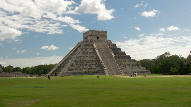 Kukulkan Pyramid Chichen Itza lockdown
