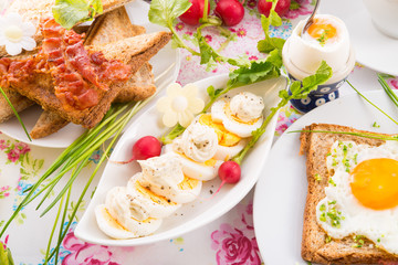 Easter table