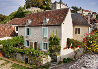 Fototapeta na wymiar Medieval francuskiej miejscowości
