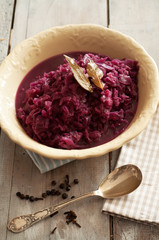 Apfelrotkohl