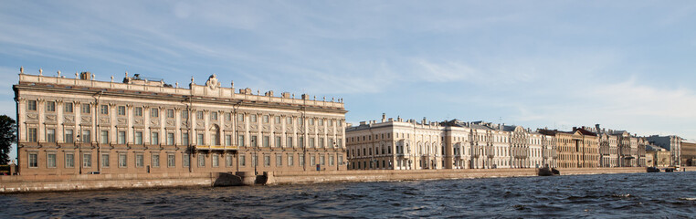 Fototapeta na wymiar Saint Petersburg waterfront buildings