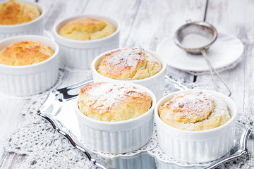 Cheese cupcakes