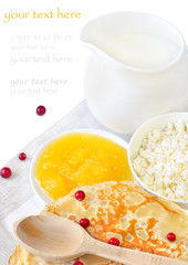 The newly-baked pancakes on a plate