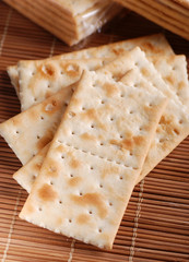 crackers sul tavolo