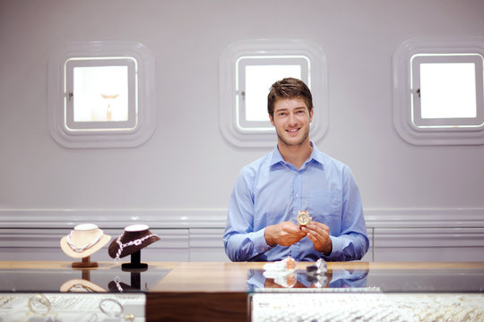 jewelry store business - Powered by Adobe