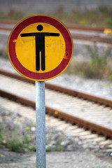 Gleis betreten verboten