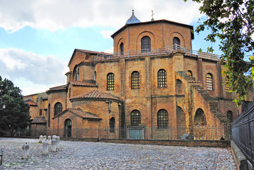 Fototapeta na wymiar Włochy, Ravenna Basilica San Vitale