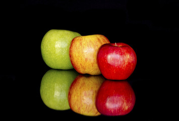 Fototapeta na wymiar jabłka, refleksji