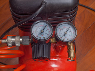 Air compressor manometer