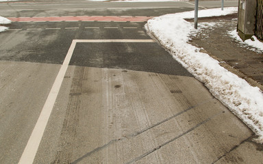 crossroad stop line