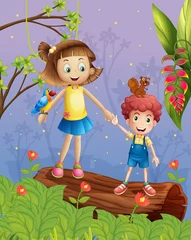 Photo sur Plexiglas Animaux de la forêt Une fille et un garçon dans la forêt