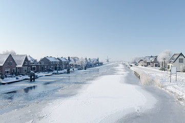Obraz premium Frozen River in Winter