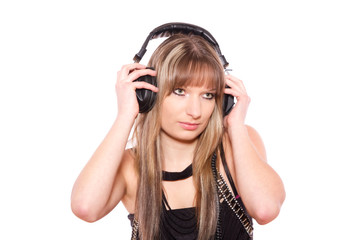 der Musik über Kopfhörer lauschen