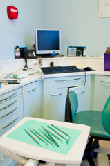 Dental surgery instruments